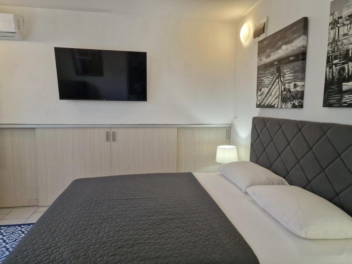 Apartment Stay Inn Spalato Esterno foto